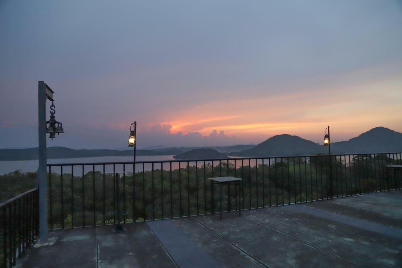 Giritale Hotel Polonnaruwa Exterior photo