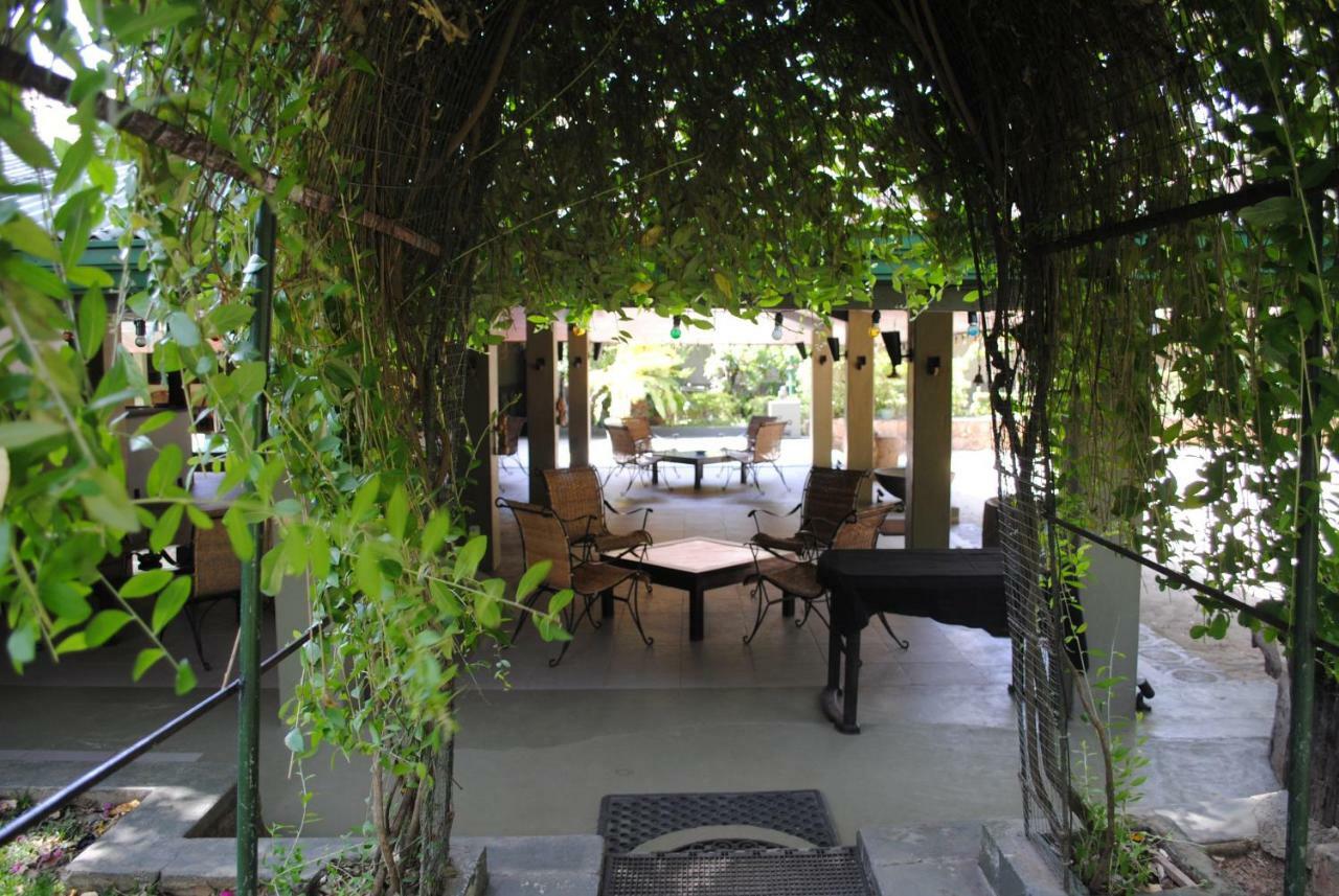 Giritale Hotel Polonnaruwa Exterior photo